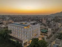The Hosteller Bam Jaipur, Hawa Mahal Hotels near Galta Gate