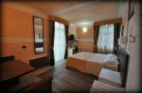 Hotel Le Soleil - parking