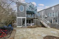 Waterfront 3BR with 3 Exclusive Use Decks and Parking in West End - 4-Star