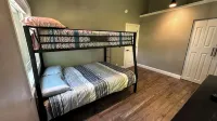 Ranch Road Retreat 3 bd 2.5 bath Sleeps 6 Beautiful views. - 4 stjerner