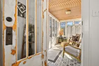L1 - Firepit Nights & Beach Days, 3Br w/ Stunning Backyard, Pet Friendly Too - 4-Star