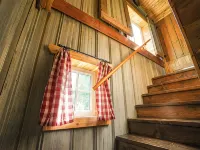 Stay in the Barn! Bedroom in the Hayloft! 칠리왝 호텔