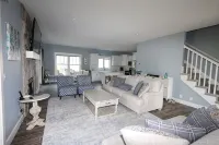 Relax by Lake Michigan within a 5-min stroll