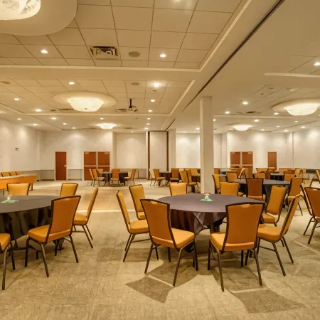 SpringHill Suites Lawrence Downtown