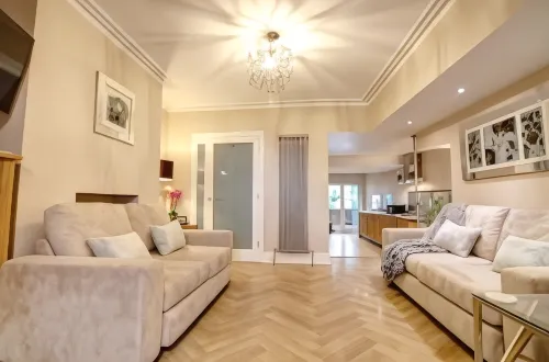 Chester Apartments - spa