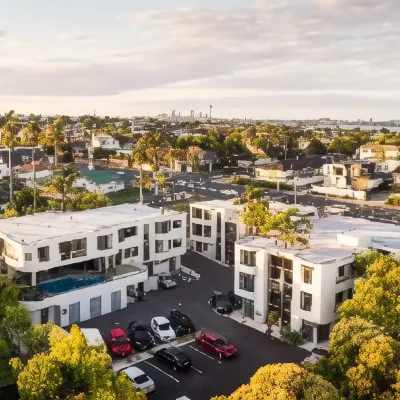 Carnmore Hotel Takapuna Hoteles cerca de Playa Takapuna