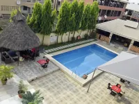 Golphin's Suites Hotels in Awka