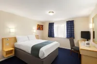Days Inn by Wyndham Sutton Scotney North Hotel di 