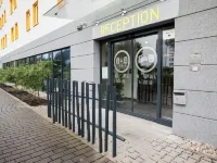 B&B HOTEL Frankfurt-Airport Hotels near Schwanheim