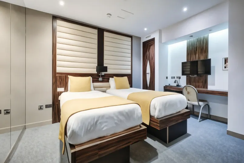 โรงแรมไมทรีส ไมดา เวล
