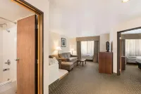 Quality Inn & Suites Steamboat Springs - 2-Star