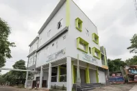 Noura Guest House Syariah Merjosari - Pensions