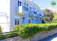 Point Twins Apartments