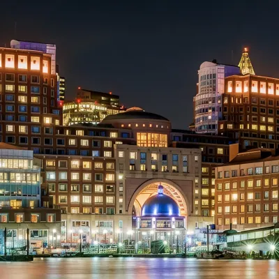 Boston Harbor Hotel Отели рядом с достопримечательностью «Уотерфронт»