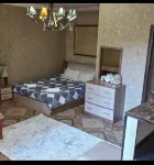 Camelot Hotel - Homestays