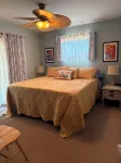 Semi Oceanfront 5 bedroom dog friendly cottage 10 feet to beach access