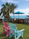 Ocean Front Studio, Kayak available - Swimming, bring own snorkle Euipment - Wifi