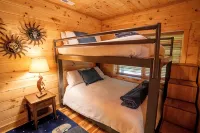 Honey Goat Hill, Sleeps 10, Centrally Located with Wooded Views - シャレー