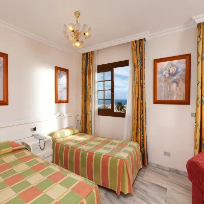 Apartamentos Casablanca Hotels near Lake Martianez