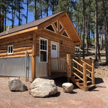 8 miles to Mount Rushmore - Sleeps 2 - King Bed