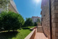 Apartments Sutalo - 4-Star