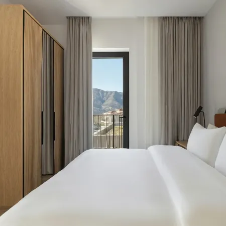 SIRO Porto Montenegro