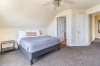 Spacious retreat with outdoor dining, patios and views - ジャグジー
