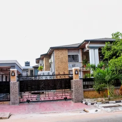 Shamrock Manor the Residence Benin City Hotels near Benin Club G.R.A Benin City