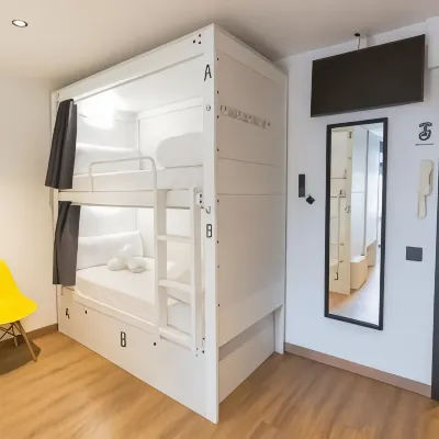 Airhostel Barcelona Airport 24h Hotels near Parc de La Solidaritat