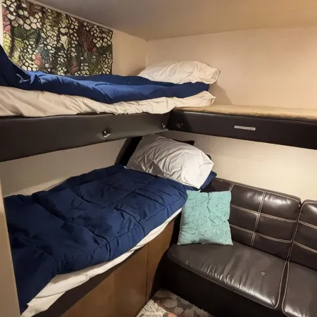 Elm Grove Camper- Less than 3 miles from Round Top proper