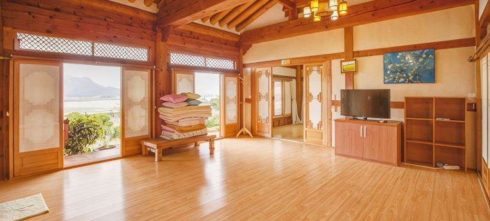 Wando Cheonghaejin Hanok Pension Hotels in Wando