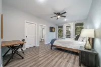 Lakefront with game room & kayaks! Sleeps 12! - 4-Star