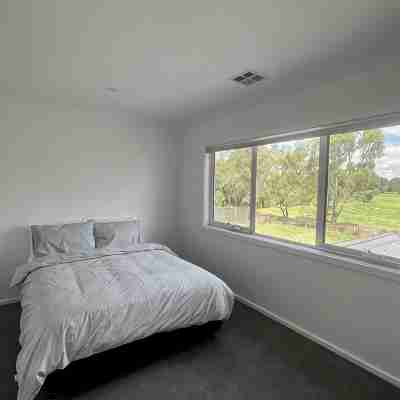The Perfect Yarrawonga Getaway Rooms