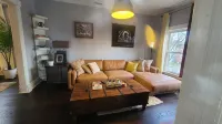 Cozy, Comfortable and Convenient apartment. Close to everything! - 3 stjerner