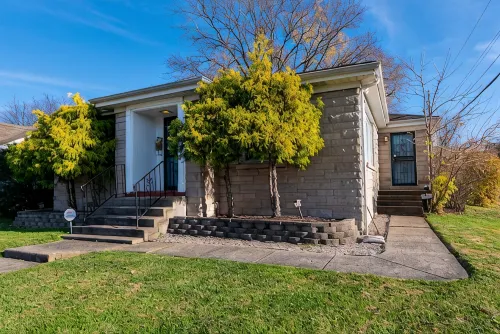Relax, min from Louisville, Pet friendly, Entire house- fenced in backyard. - Boutique