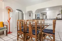 Beachfront 3b ground-level condo with stunning Caribbean Sea views in Playacar 1 - Homestays
