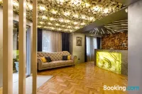 Venis Boutique Hotel - 4-Star