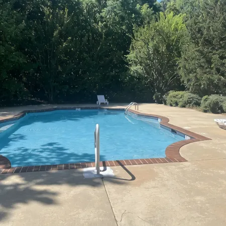 Townhouse 3bd 3.5 bth Auburn, AL Quiet area and pet friendly 1 mile from campus