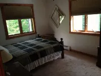 Great Adirondacks  retreat with five bedroomsHot tub,pool table.large open space - Wifi