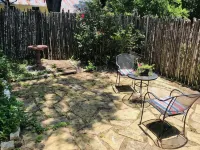 10th St. Bungalow Downtown, Bandera, TX. - 3-Star