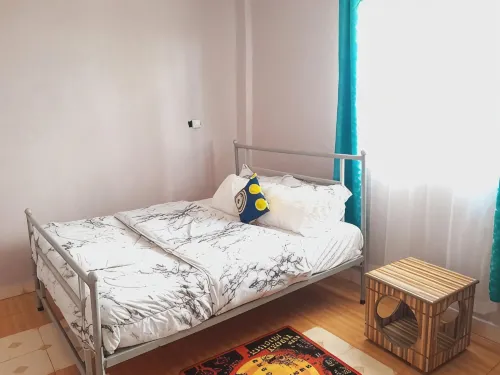 Lux Suites Hotfoot Homestays  Isiolo - chambre d’hôtes