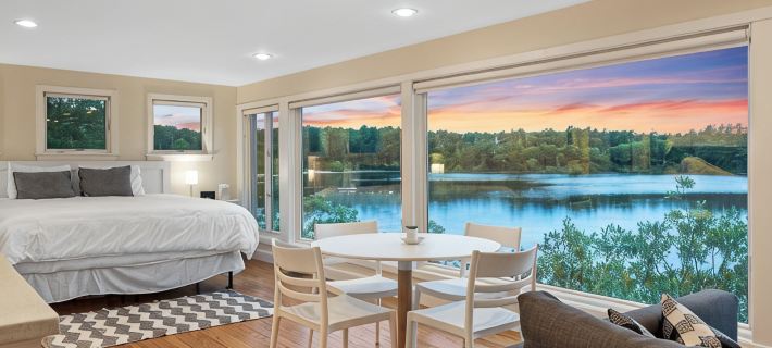 WOW View! Waterfront Cottage. Private Beach, King Bed, Full Kitchen. Relax&Enjoy Hotels in Sandwich