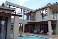Kanyi Guest House - piscine