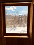 Great ski in/ ski out mountain cabin for families or friends - 4 ดาว