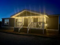"Lazy Days" less than 10 minutes from Lake Texoma and Choctaw Casino - 4-Star