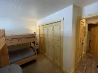2Bd/2Ba Spacious Condo - Mountain views - Hot Tub - Balkoner