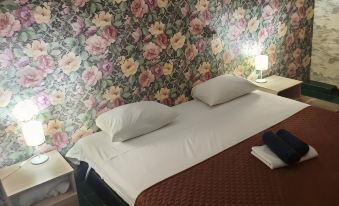 Tyumen na Respubliki Hotel-Hostel