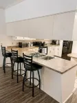 2 BR / 2 BA UNIT! WALKING DISTANCE FROM SQUARE AND CAMPUS!! - 3-Star
