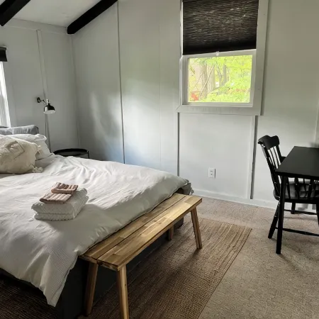 4 Bedroom Basye, VA with Nearby Skiing, Lake & Mountain Biking. Fully Equipped