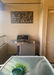Beautiful Updates--Everything New! Golf Course Views!  Huge 2/2 K. Royal #A301 - 3つ星